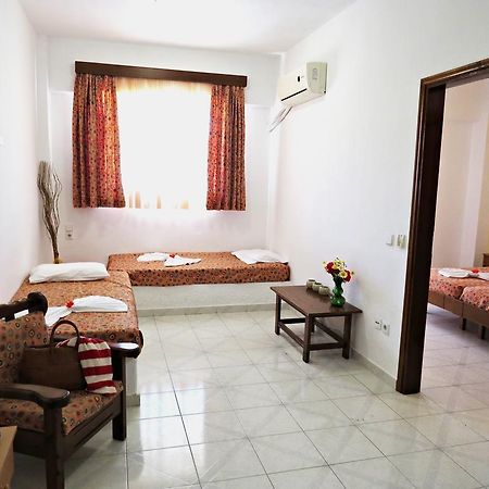 Maritime Hotel Apartments Petaloudes Экстерьер фото